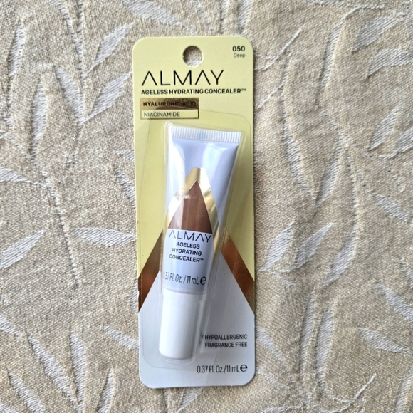 Almay Other - Almay Ageless Hydrating Liquid Concealer Hyaluronic Acid 050 Deep